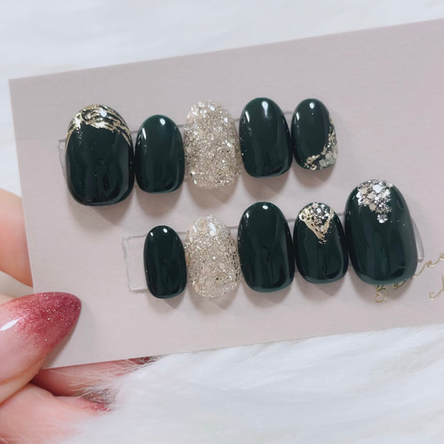 ニュアンスネイル 秋ネイル 成人式ネイル 深緑ネイル グリーンネイル