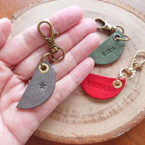 こっくりカラー◎お菓子みたいなミニキーホルダー＊イタリアレザーを身近に♪【無料名入れ】 5枚目の画像