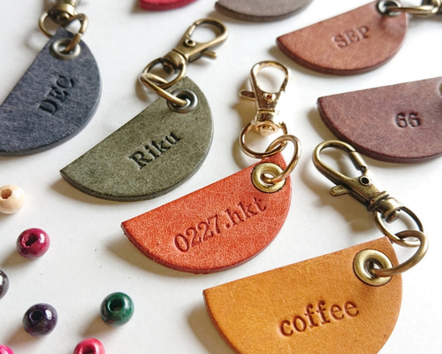 無料名入れ◎お菓子みたいなミニキーホルダー＊イタリアレザーを身近に