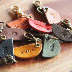 こっくりカラー◎お菓子みたいなミニキーホルダー＊イタリアレザーを身近に♪【無料名入れ】 12枚目の画像