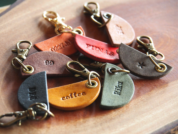 こっくりカラー◎お菓子みたいなミニキーホルダー＊イタリアレザーを身近に♪【無料名入れ】 12枚目の画像