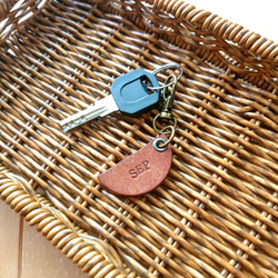 こっくりカラー◎お菓子みたいなミニキーホルダー＊イタリアレザーを身近に♪【無料名入れ】 6枚目の画像