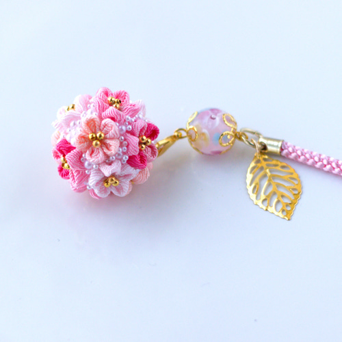 ❁つまみ細工山桜＆とんぼ玉根付けストラップ❁帯飾りキーアクセサリー