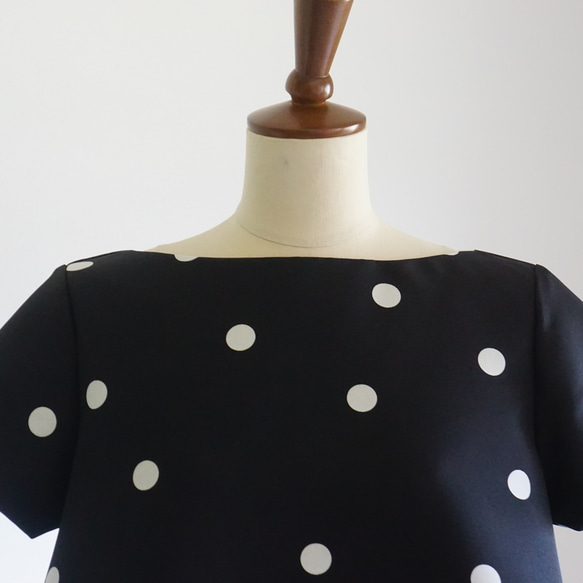 【new】Polka dot A-line blouse ドットのAラインブラウス（ブラック）38 2枚目の画像