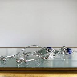 [六月和十二月的生日石]帶來好運的淡水珍珠和幸運石青金石耳環 第5張的照片