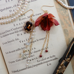 棕色｜浪漫Bijou與花朵耳環（耳環）秋搖曳紅復古不對稱 第2張的照片