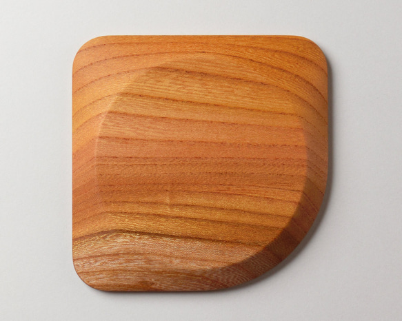 コースター（木製・無垢・リバーシブル）Wood Coaster ラウンドスクエア　ケヤキ 1枚目の画像