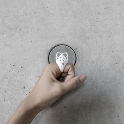 BIROI WHITE RING | コンテンポラリージュエリー, モダンリング 1枚目の画像