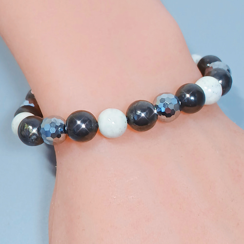 hatachuロシア産シュンガイト　8mm ブレスレット　8-164 8f87da19d0fb11e627ce52ccf18522