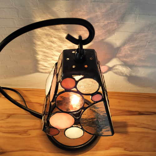 注文制作【シャボン玉テーブルランプ】ステンドグラス ピンク ふんわり