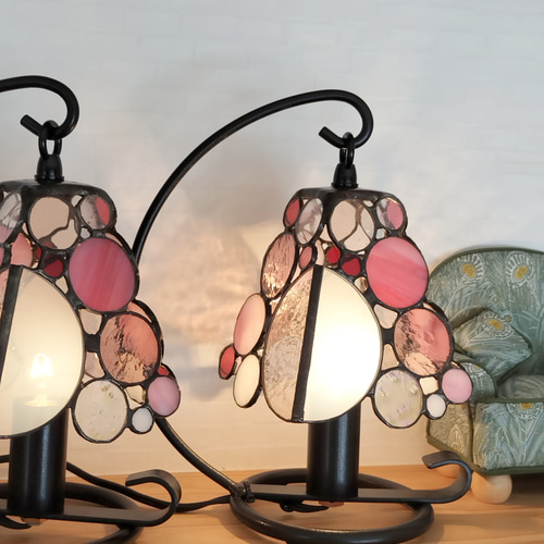 注文制作【シャボン玉テーブルランプ】ステンドグラス ピンク ふんわり