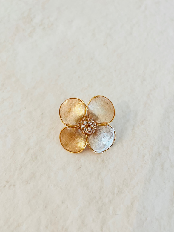 dip flower 【brooch】*gold* 2枚目の画像