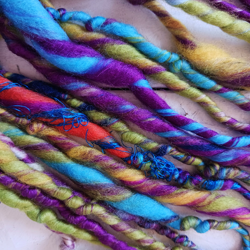 アートヤーン(247) 約57g 1630円