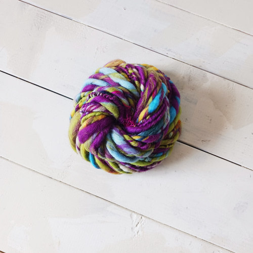 アートヤーン(247) 約57g 1630円