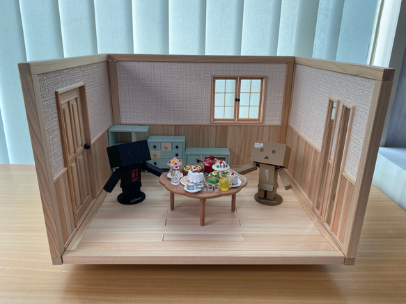 □ドールハウス□12分の1 建具の無い部屋(白色壁紙/白色)生地 □ドールハウス□12分の1 建具の無い部屋(白色壁紙/白色)生地