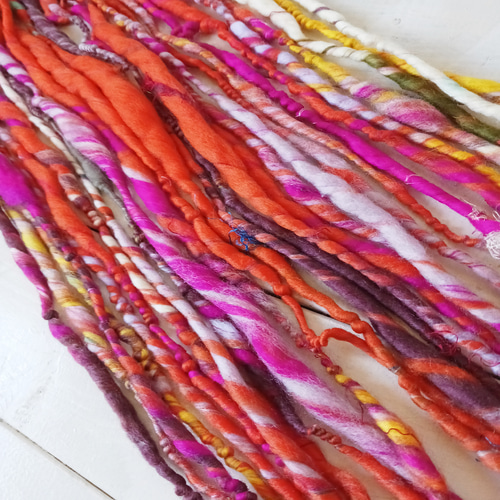 アートヤーン(257) 約51g 1459円 アートヤーン(257) 約51g 1459円