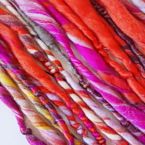 アートヤーン 極太単糸 手紡ぎ（品番257） 毛糸 四つ実 通販 16528995