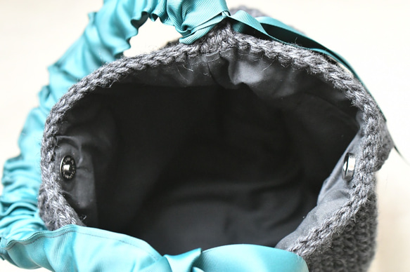褶皺絲帶提手籃袋（黑色內布，訂製） 第3張的照片