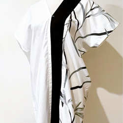 Jul‘sユニークなロングバージョン日本の禅スタイルの黒と白のグレースケールのコントラストの花の継 4枚目の画像