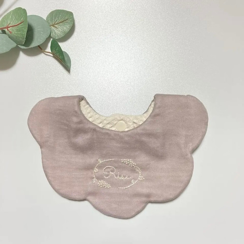 温かみのある手刺繍のお名前スタイ〜オーダーページ〜 スタイ