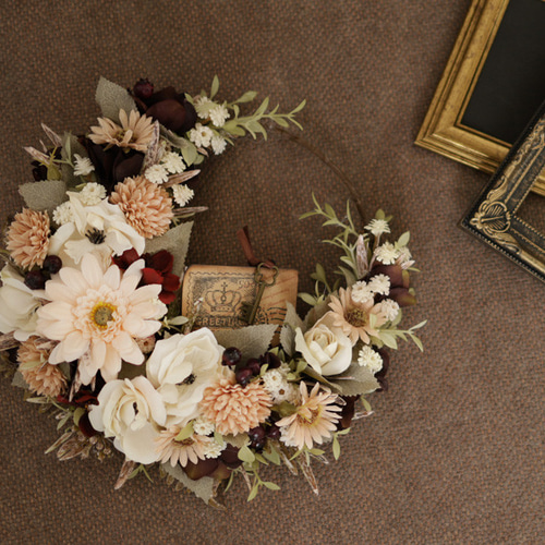 アンティークムーンリース＊シャビーローズ＊三日月リース＊誕生