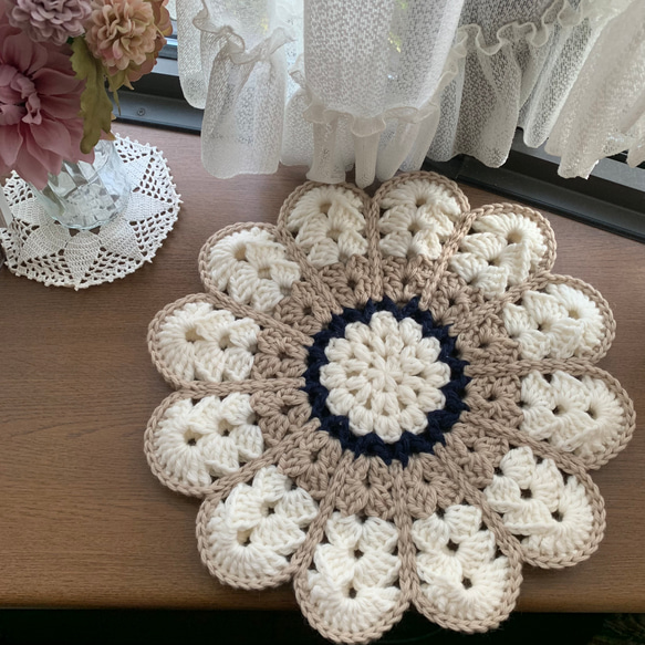 ☆♪マーガレットの座ぶとん(白) 1枚目の画像