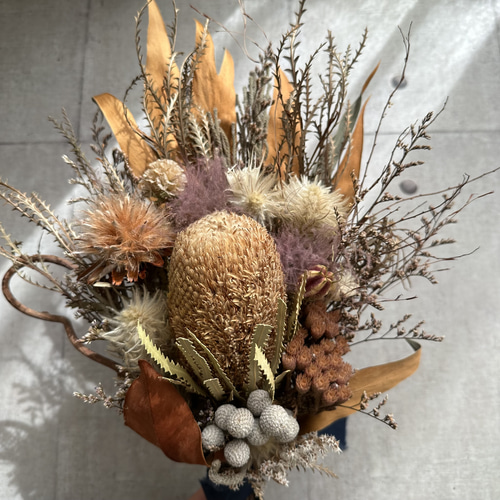 バンクシアメインのドライフラワーブーケスワッグ ブーケ la vonde