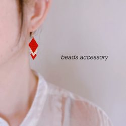 beadsデザインピアス／イヤリング RED 1枚目の画像