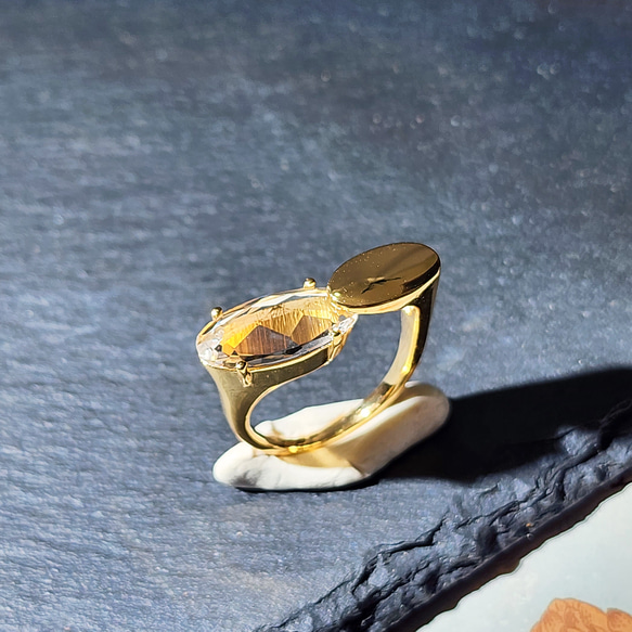 權杖之眼 925銀鍍金高品質刻面白水晶戒指 售完無補 個性大顆粒 第2張的照片