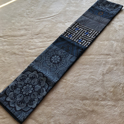 アンティーク大島紬のパッチワークストール　リバーシブル　青割り込み絣　ギフトに　着物リメイク 3枚目の画像