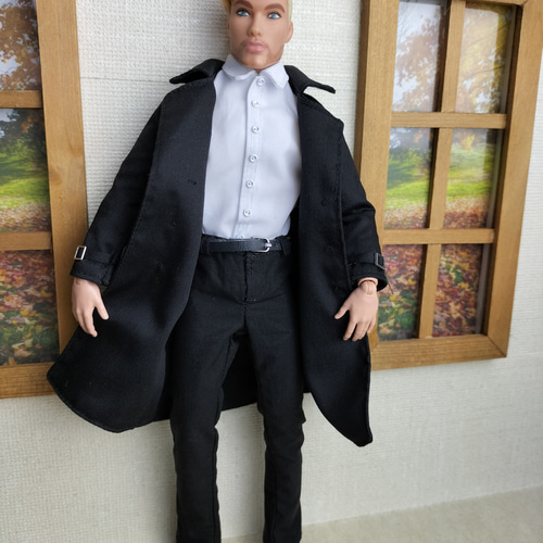 1/6人形用服 黒色のコート バービーケンサイズ その他人形