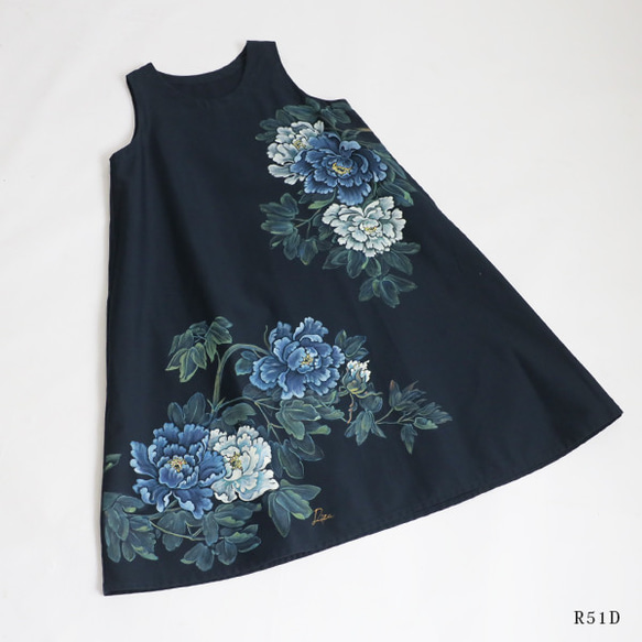 ⁂最終ＳＡＬＥ　手描きART　 優美に咲き誇る瑠璃色の花々　ワンピース　ゆったり　ジャンパースカート　R51D 2枚目の画像
