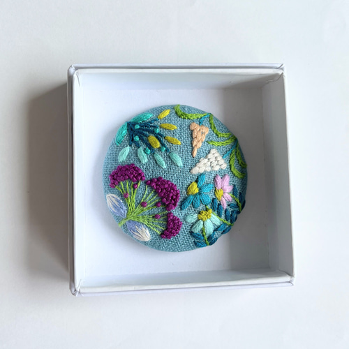 刺繍ブローチ【botanical】 ブローチ j.couture 通販 16531453｜Creema