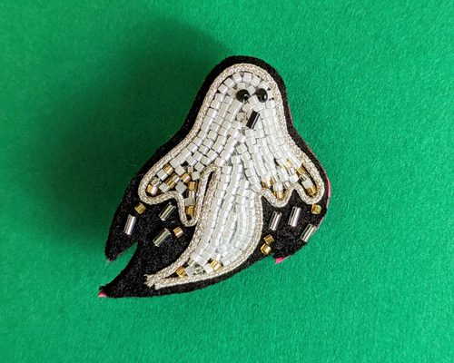 me/me おばけブローチ e20ecee28d84d0ef370a38c9b94271