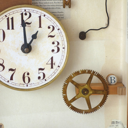 希少 日本製 CUPSULE CLOCK ポストモダン置時計 キネティックアート 楽天市場】【レビュー特典】 インターゼロ 『 BOOK CLOCK ブック