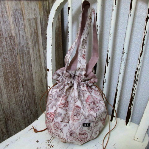 【K☆ページ】リバティ　アレキサンダーマープル　バッグ＆ポーチ K☆ページ】リバティ アレキサンダーマープル バッグ＆ポーチ K