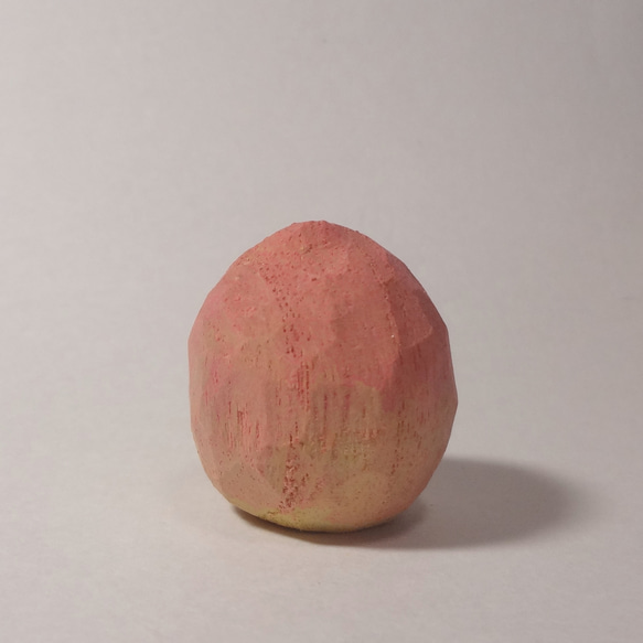 木彫刻 アート 「 桃 」一刀彫　 桐　モモ 5枚目の画像