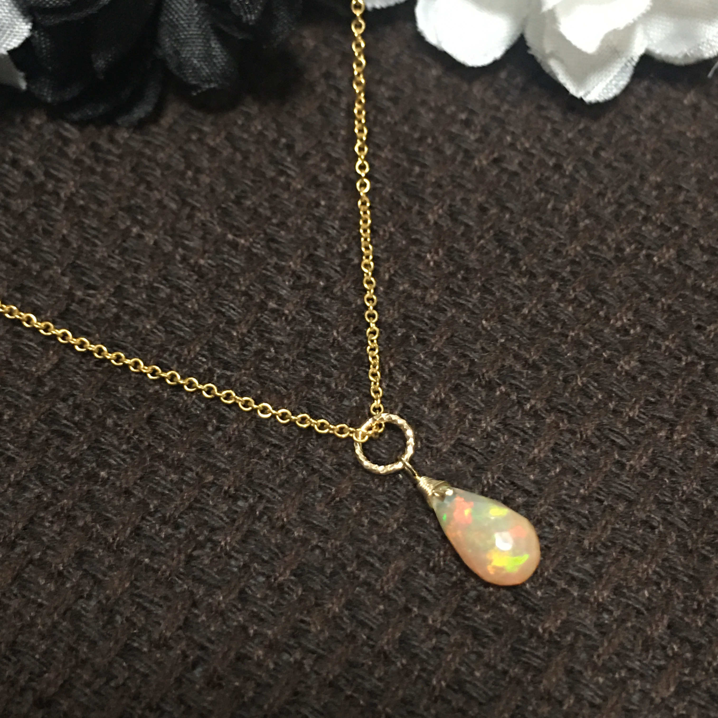 【最高品質】【苦しみやスランプからの解放】【14kgf 】エチオピア産プレシャスオパールのネックレストップ・チャーム 7,500円