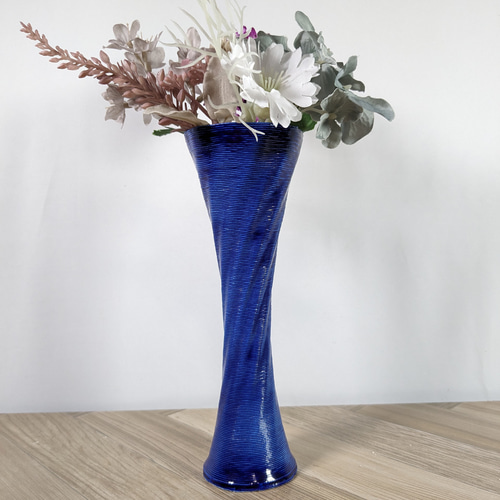青色スパイラルデザイン陶器花瓶 青色スパイラルデザイン陶器花瓶 スパイラル 陶器の花瓶（青） 3D 1点