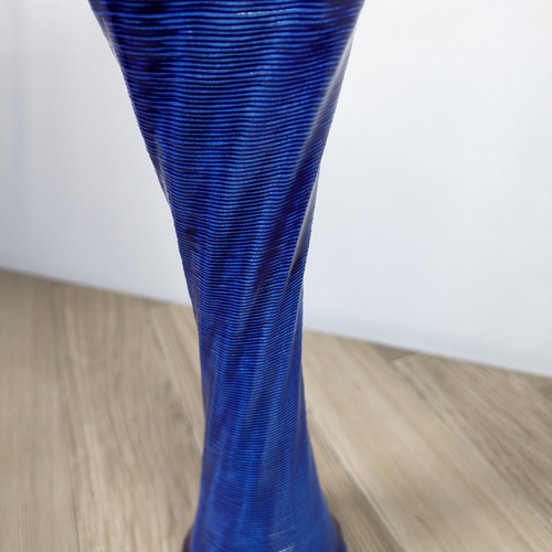 スパイラル 陶器の花瓶（青） 3D 1点限定 一輪挿し・花瓶・花器