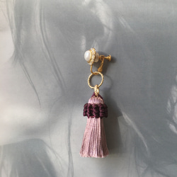 捷克玻璃鈕扣和流蘇耳環 - 珍珠和紫色流蘇 第8張的照片