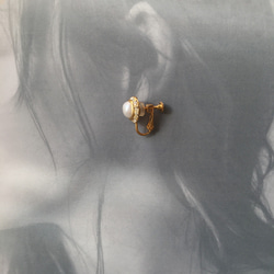 捷克玻璃鈕扣和流蘇耳環 - 珍珠和紫色流蘇 第7張的照片