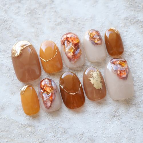 秋カラーのうるうる奥行きニュアンスネイル-camel-◇ネイルチップ【aki