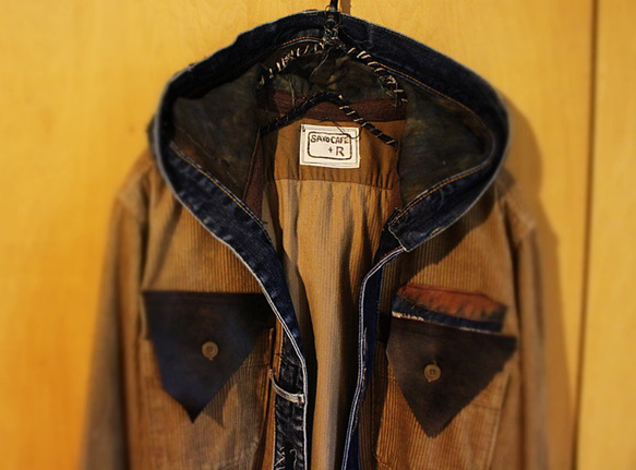 ★セール★ SAYOCAFE＋Ｒ、個性的なフーディーシャツジャケット 3枚目の画像