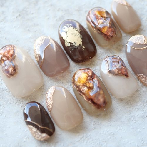 秋カラーのうるうる奥行きニュアンスネイル-brown-◇ネイルチップ【aki