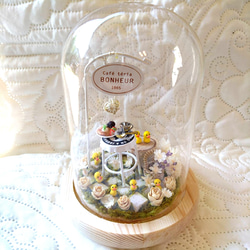 ライト付きガラスドーム 『ガーデンCAFE(ホワイトver')』 2枚目の画像