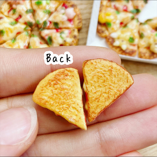 受注製作】選べる！ミニチュア アニマルお昼寝ピザ その他置物 porali