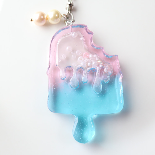 アイス シャカシャカキーホルダー グラデーション 水色 ピンク