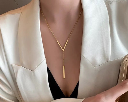 V字型黒ネックレス KAFA5671-001.jpg