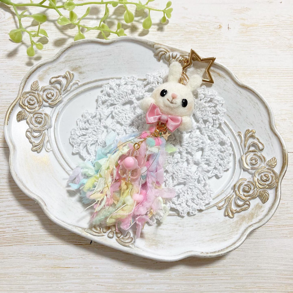 SOLD◆ハンドメイド 引き揃え糸 タッセル チャーム パフェ ゆめかわ SOLD◇ハンドメイド 引き揃え糸 タッセル チャーム パフェ ゆめかわ